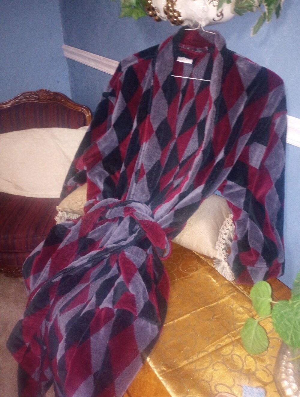 Man Plush Wrap Robe - Burgundy, Gray & Black Diamond Pattern